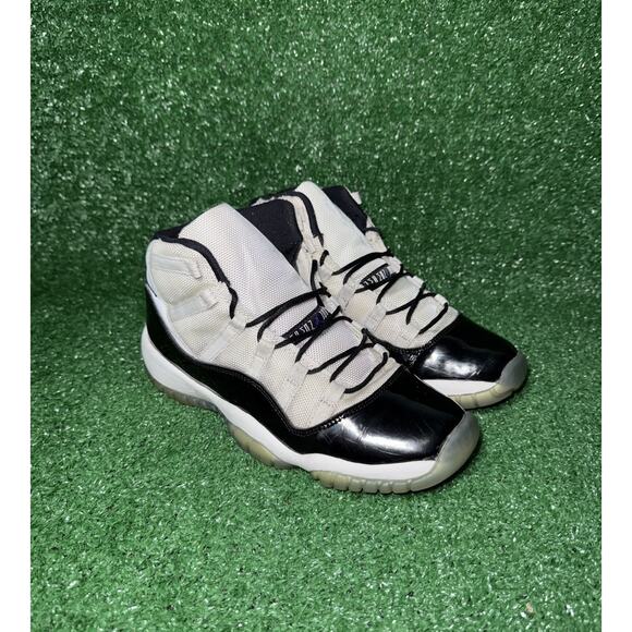 Nike Air Jordan 11 Retro Concord Youth Kids Size 5.5Y / Womens Size 7 378038-100 - Picture 2 of 9